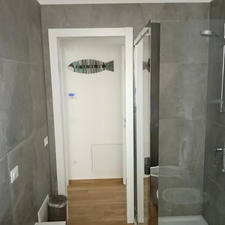 Apartament Fronte Mare Nuovo Beb Airone